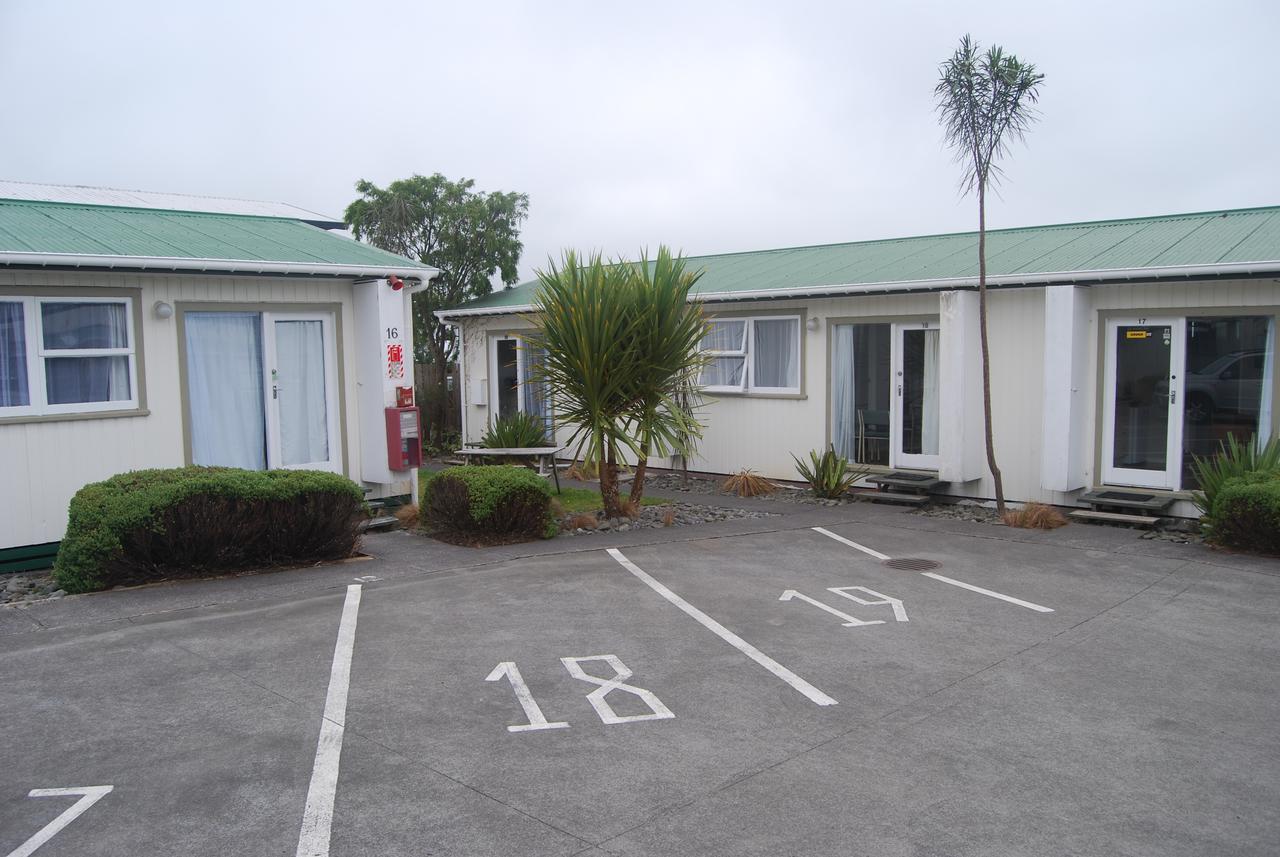 Ohakune Central Backpackers & Cabins Екстер'єр фото